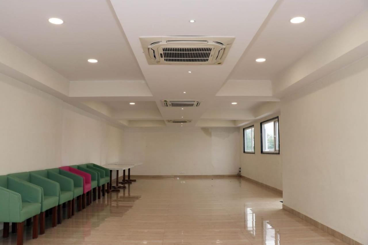 Hotel Savitri Signature Narsinghpur מראה חיצוני תמונה