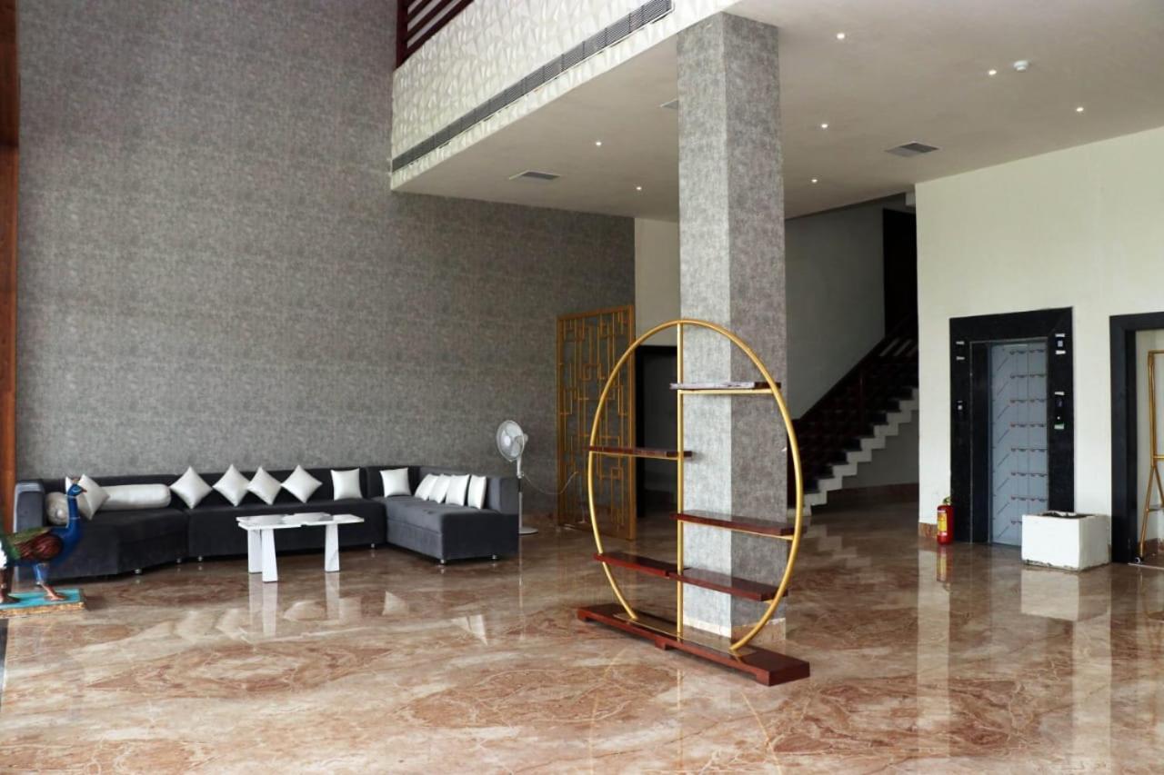 Hotel Savitri Signature Narsinghpur מראה חיצוני תמונה